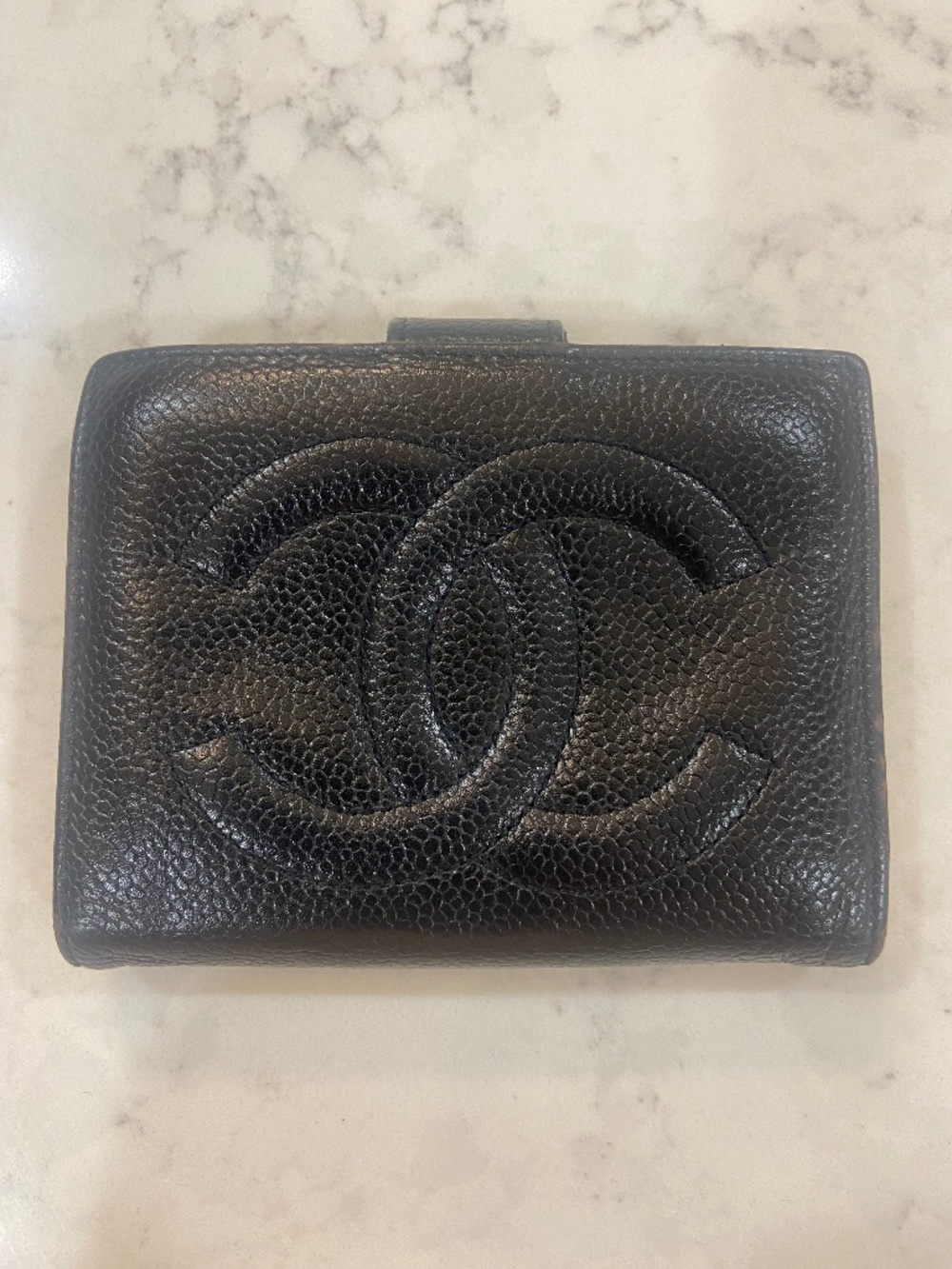 Chanel caviar kisslock wallet
